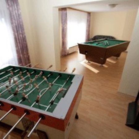 Rhoen Panorama Hostel Poppenhausen Bagian luar foto