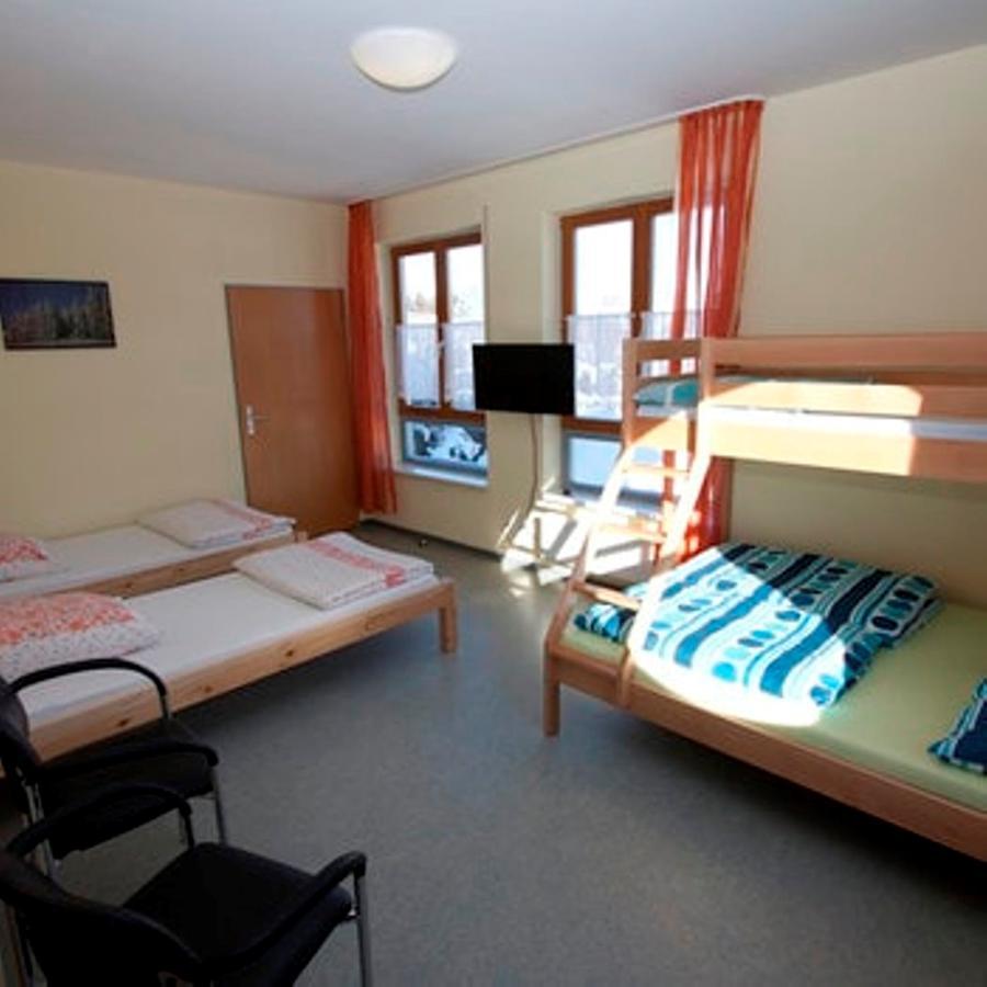 Rhoen Panorama Hostel Poppenhausen Bagian luar foto
